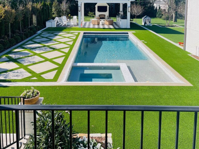 Grass365's synthetic grass for pets, putting greens, playgrounds, and more in Nashville.
